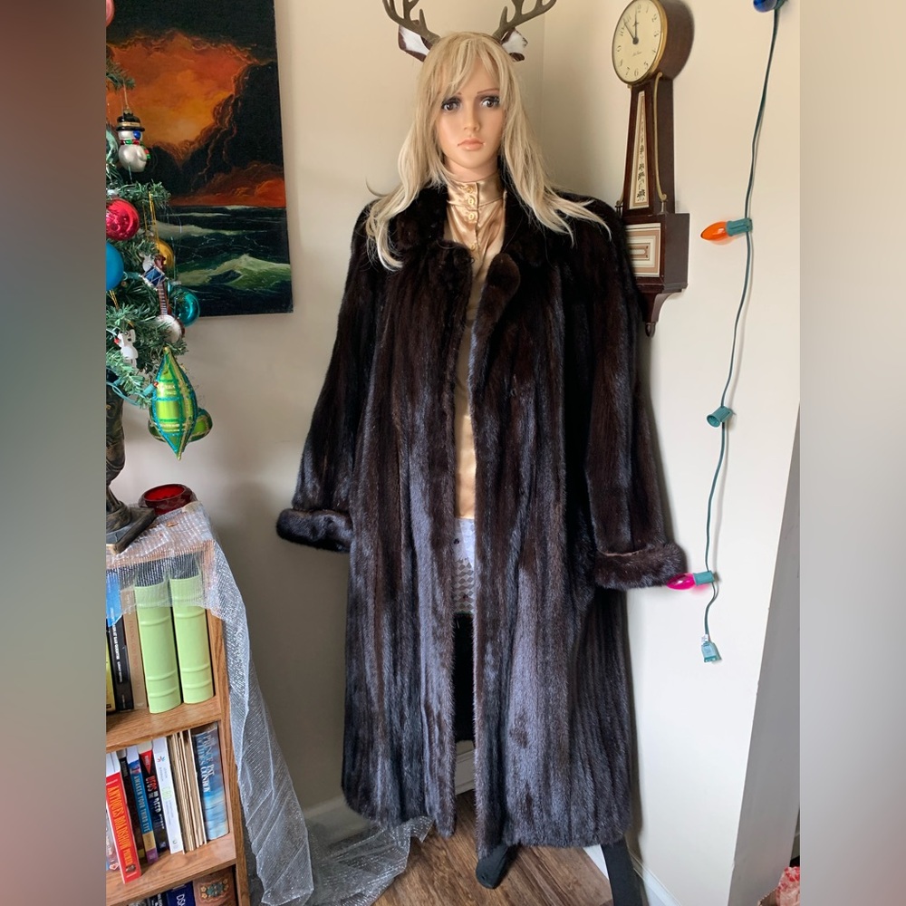 Mink Vintage Mary McFadden Full Length Mink Coat The Fur Vault New York City - Picture 3 of 17